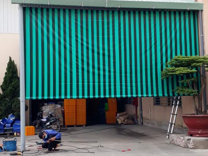 Hình Ảnh: mái thả tự cuốn ban công tại Thừa Thiên Huế
