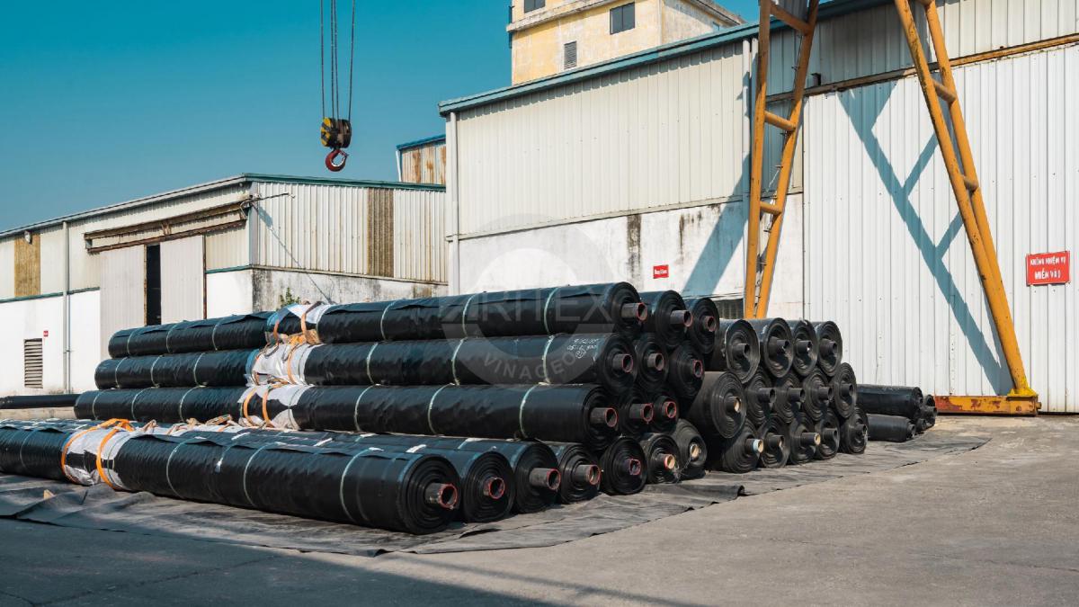 Hình ảnh: cung cấp bạt nhựa HDPE phủ bờ ao khổ 10m Hòa Phát Đạt